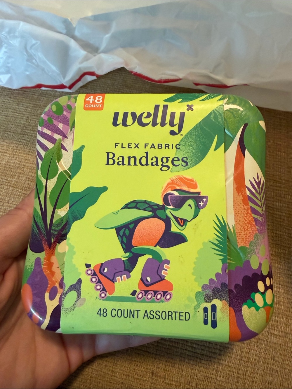 Welly Flex Fabric Bandages - Assorted Green Design (48 Count)